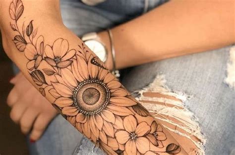 tatuajes brazo diseños mujer|210 ideas de Tatuajes mujer brazo